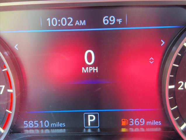 Used 2025 Nissan Altima 2.5 SV FWD image 12