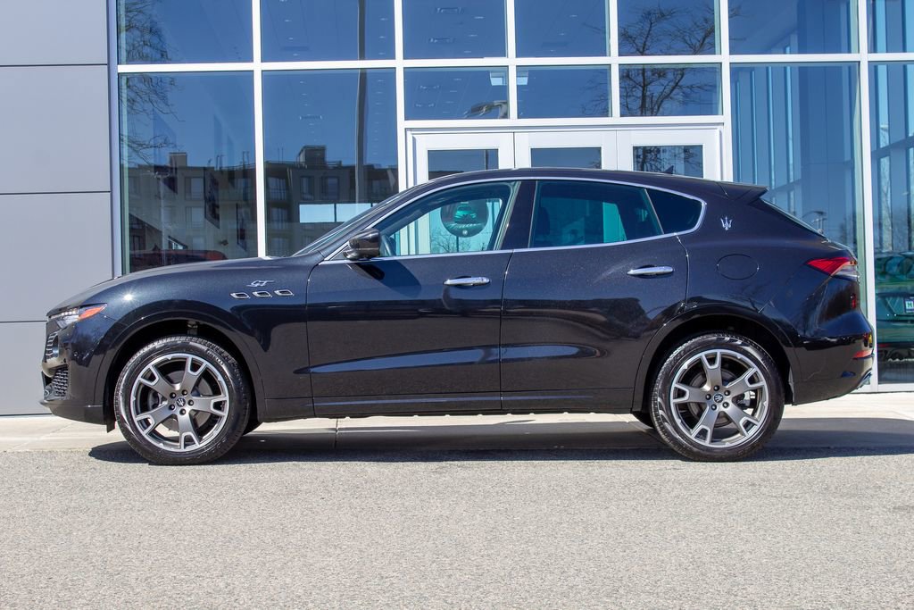 Used 2023 Maserati Levante GT image 7
