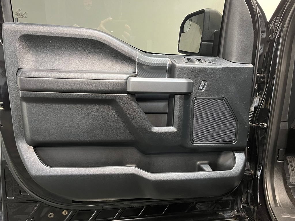 Used 2019 Ford F150 XLT w/ Equipment Group 302A Luxury AWD/4WD image 13