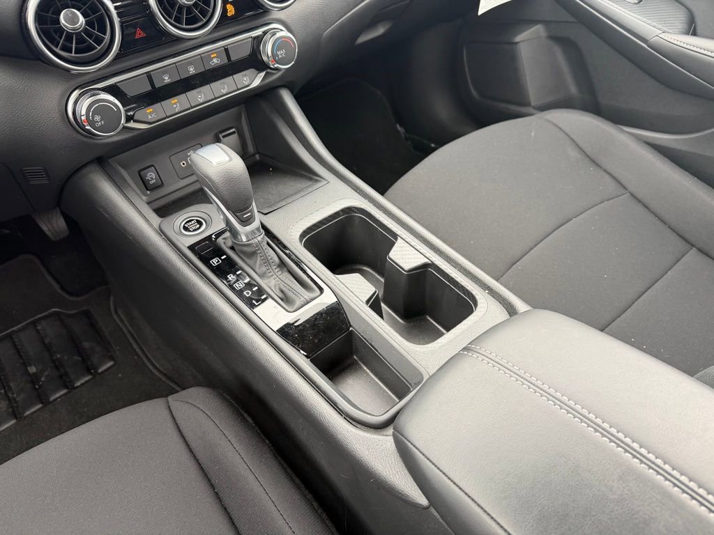 Used 2025 Nissan Sentra S image 14