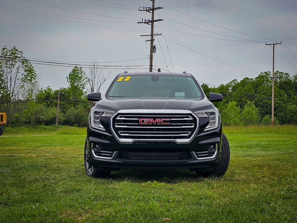 Used 2022 GMC Terrain SLT w/ Infotainment Package II AWD/4WD image 9