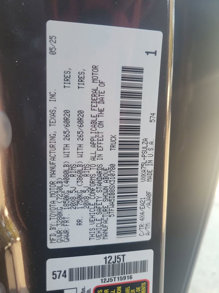 Used 2025 Toyota Tundra Limited image 37