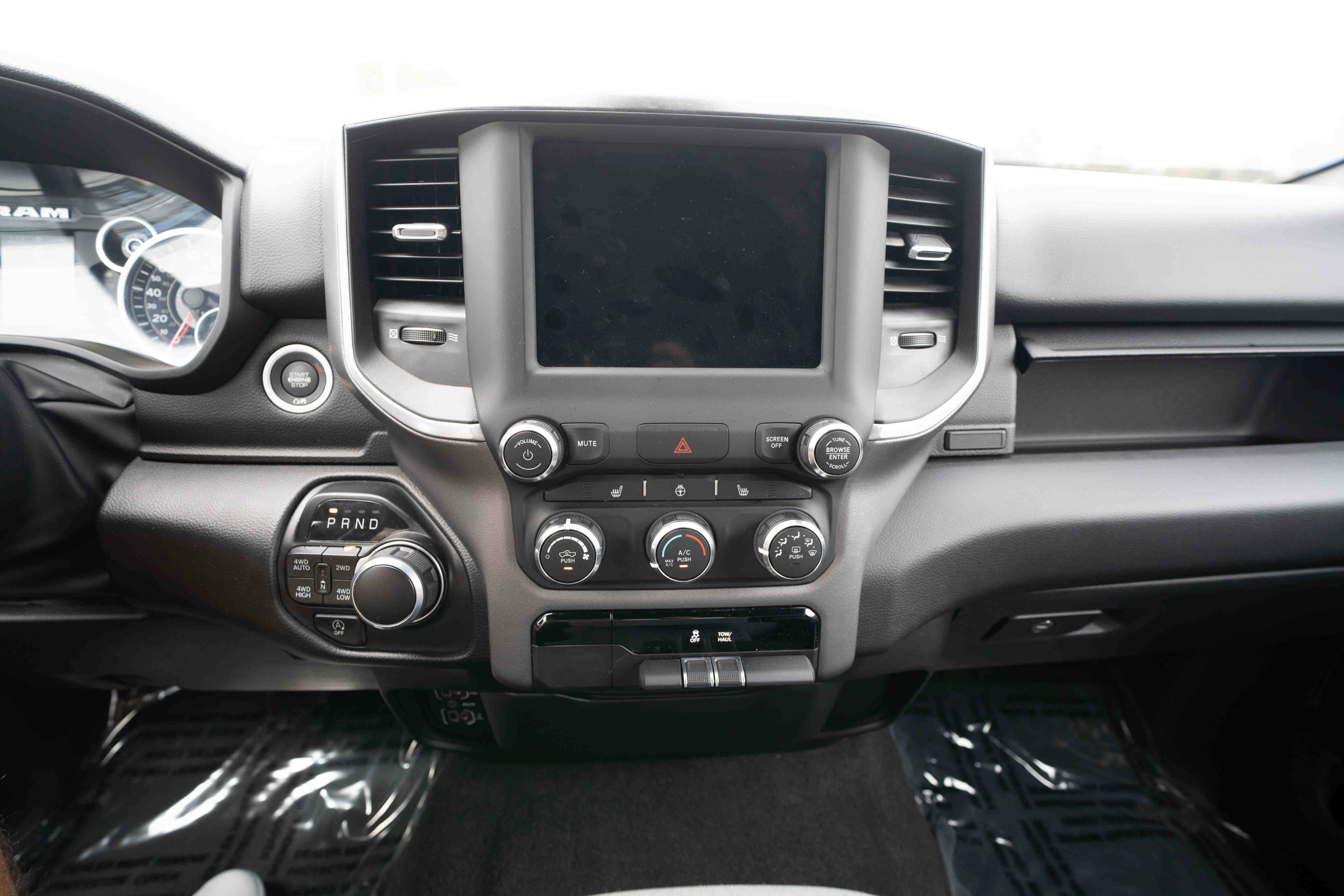 Used 2023 RAM 1500 Big Horn AWD/4WD image 16