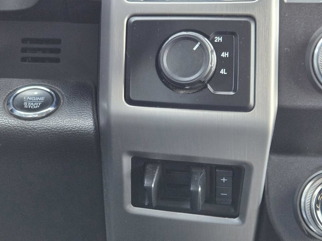 Used 2019 Ford F450 Platinum w/ Platinum Ultimate Package AWD/4WD image 17