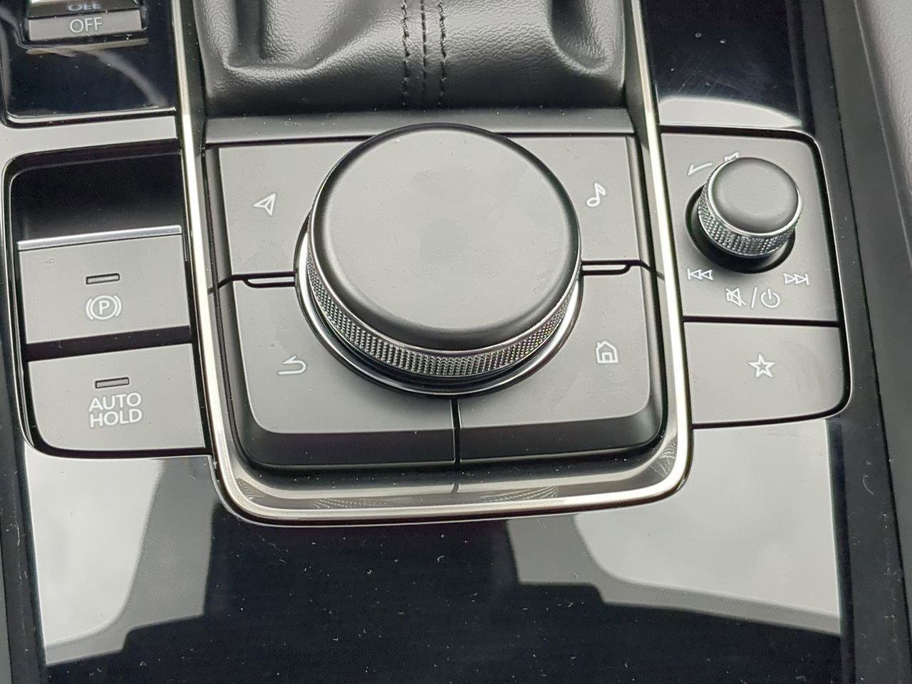 Certified 2025 MAZDA MAZDA3 Hatchback w/Premium Plus Pkg image 21