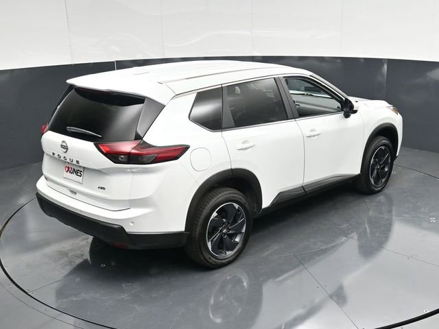 Used 2025 Nissan Rogue SV AWD/4WD image 51