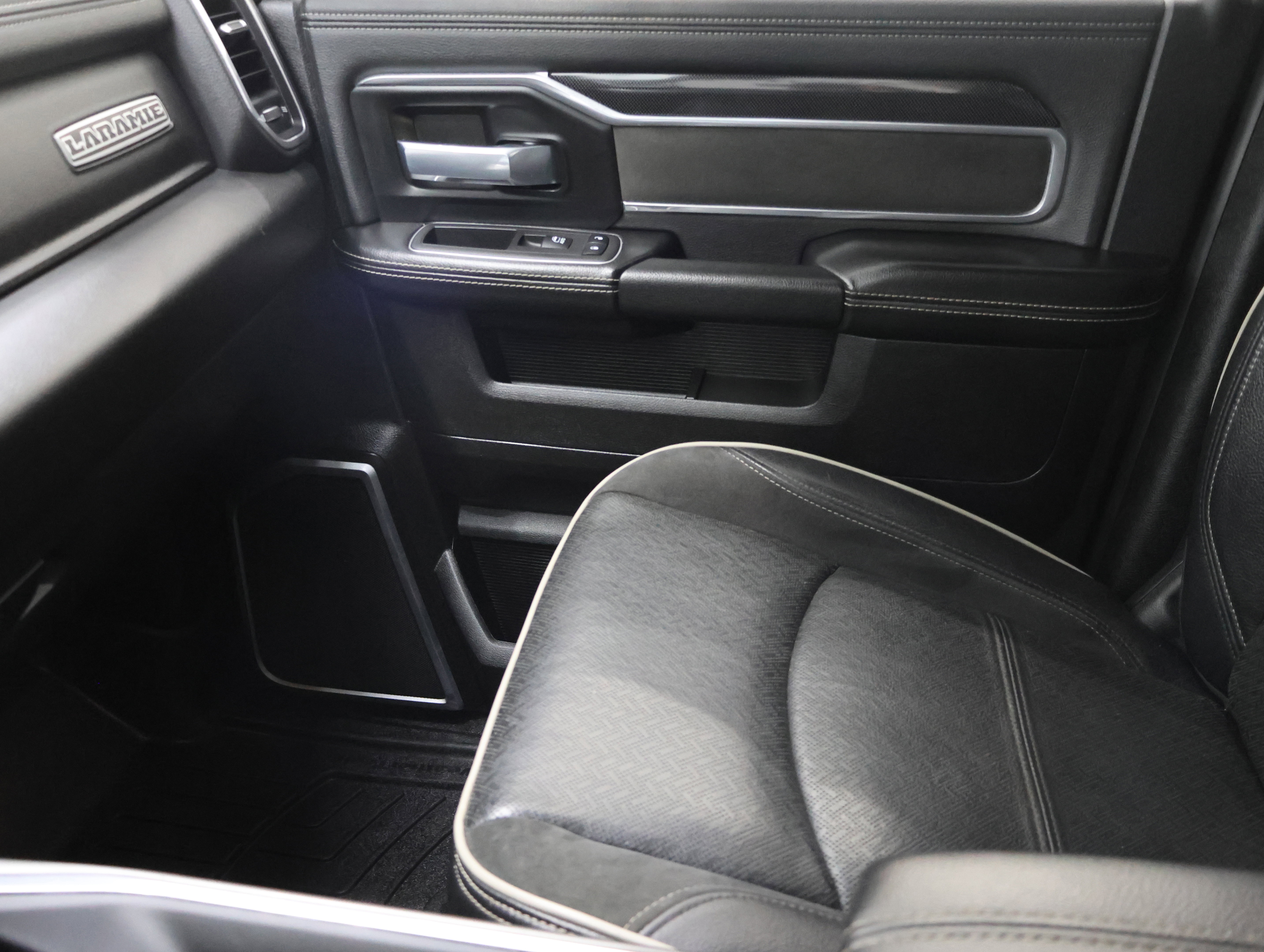 Used 2022 RAM 2500 Laramie image 13