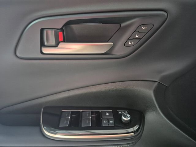 Certified 2024 Toyota Crown Limited image 15