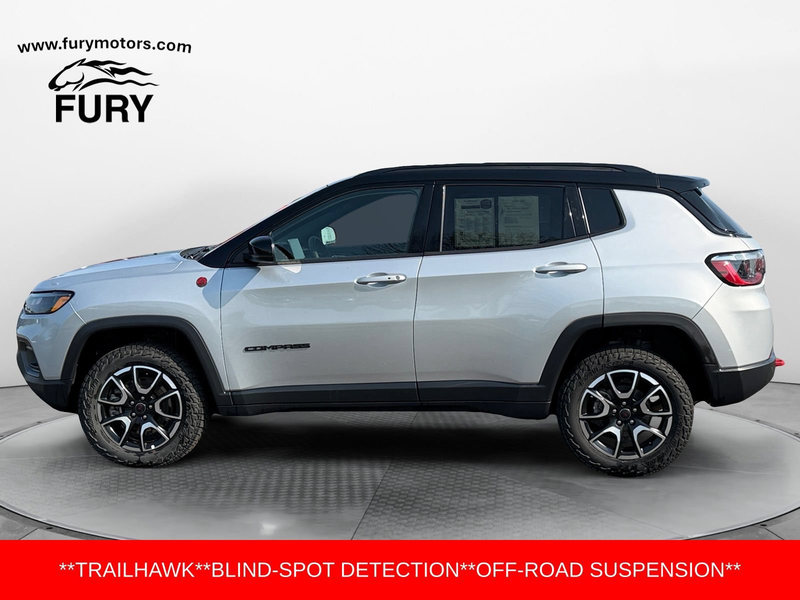 Used 2025 Jeep Compass Trailhawk AWD/4WD image 6