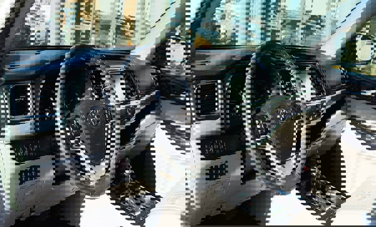 Used 2019 Toyota Highlander Limited image 43