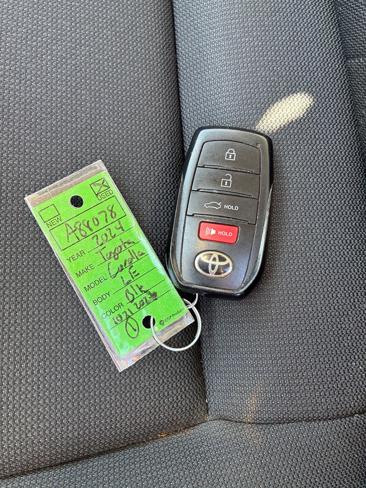 Used 2024 Toyota Corolla LE w/ LE Convenience Package FWD image 12
