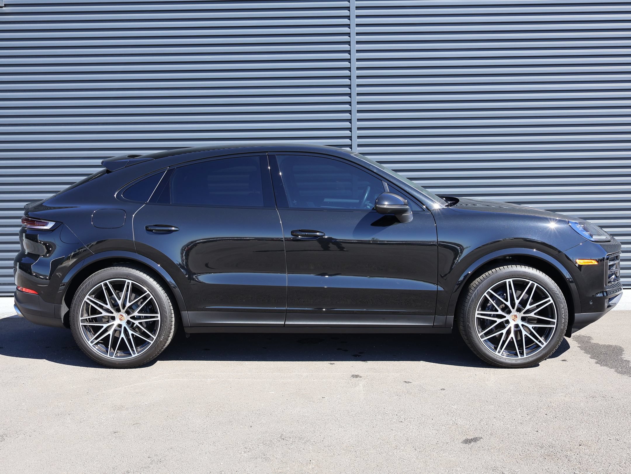 Certified 2026 Porsche Cayenne Coupe AWD/4WD image 11