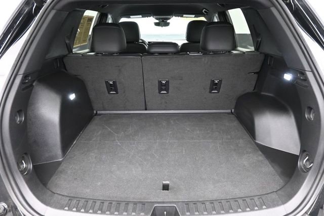 Used 2025 Chevrolet Equinox LT w/ Convenience Package II FWD image 32
