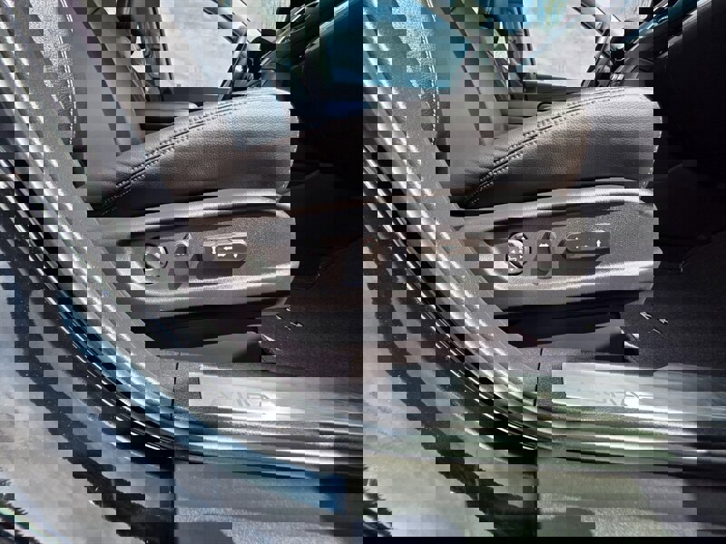 Used 2014 Acura RLX image 38