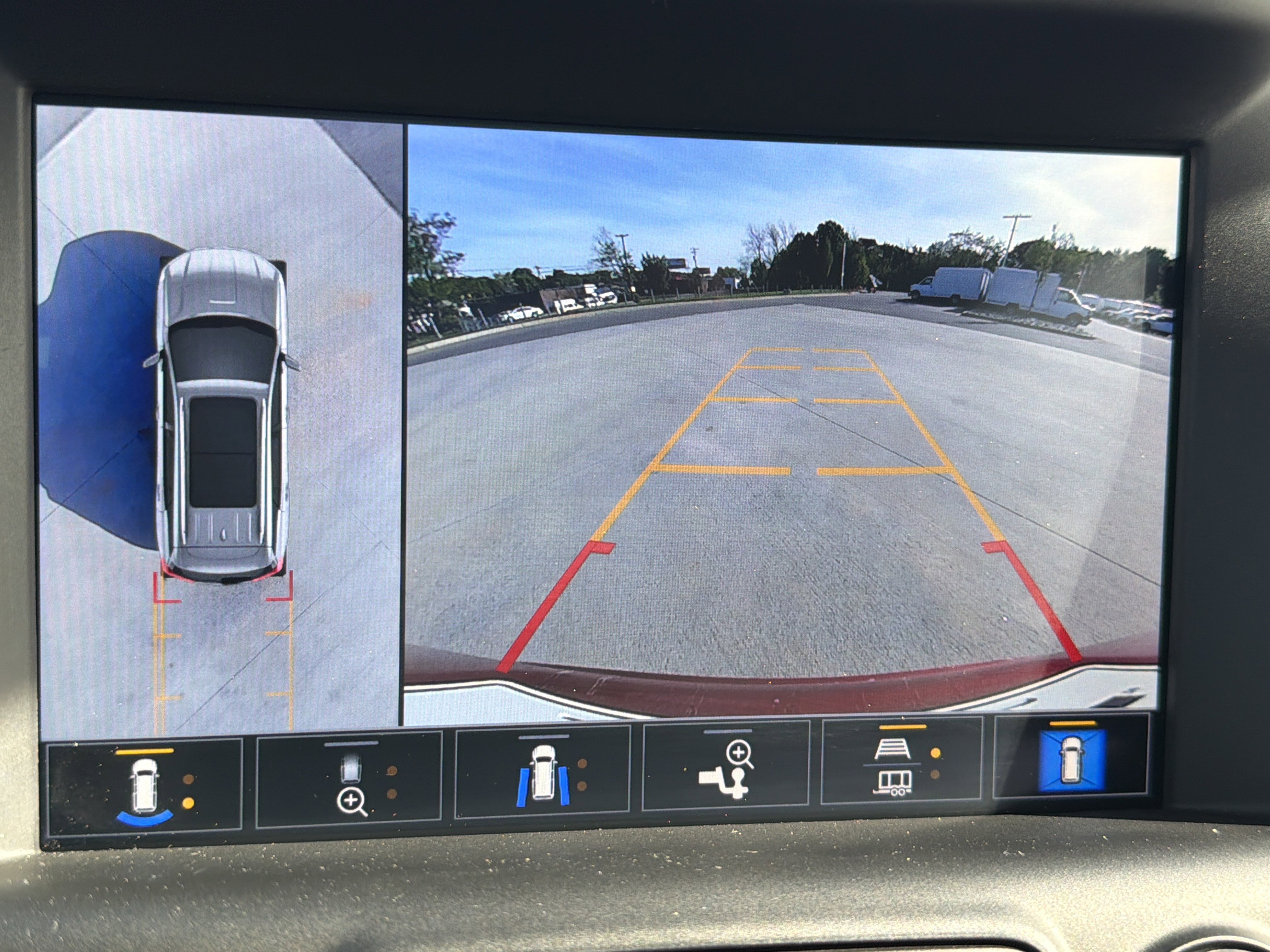 Used 2024 GMC Terrain Denali w/ Denali Premium Package image 16