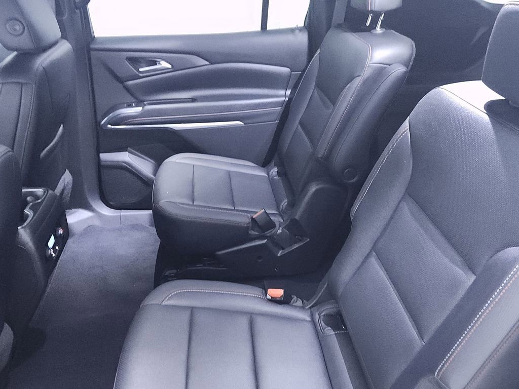Used 2025 Chevrolet Traverse Z71 AWD/4WD image 22