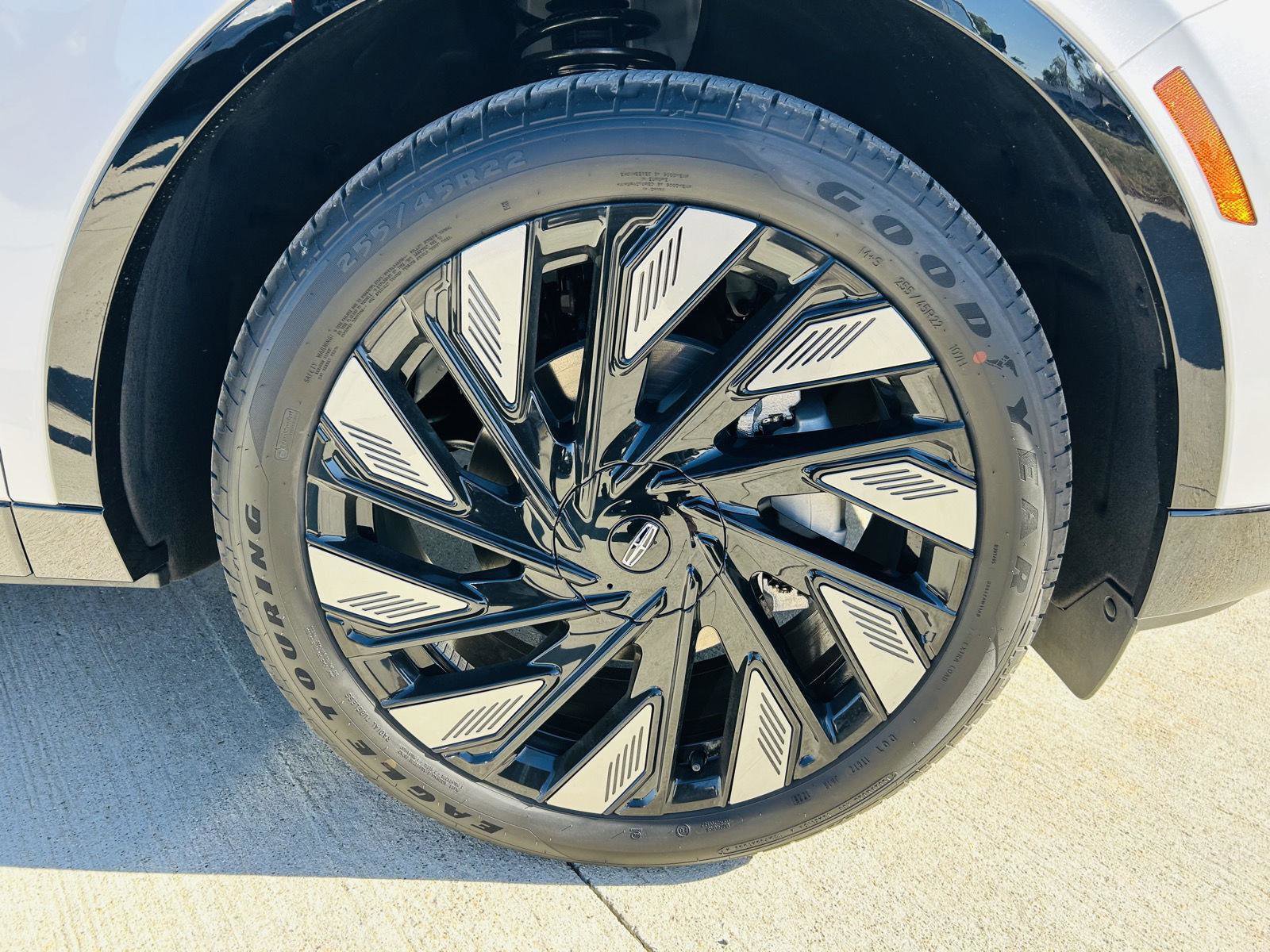 New 2026 Lincoln Nautilus Reserve w/ Jet Appearance Package image 53