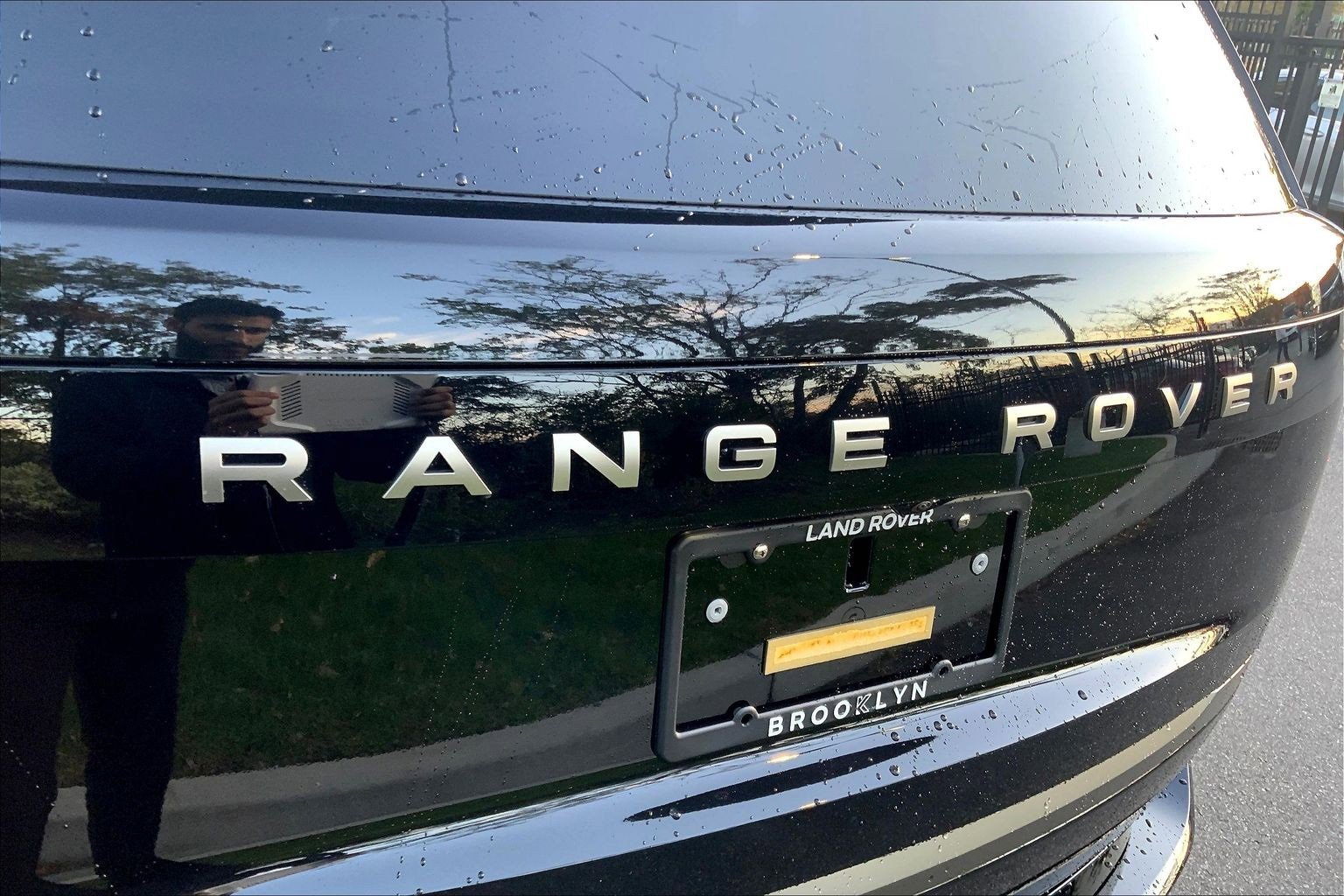 New 2025 Land Rover Range Rover SE image 15