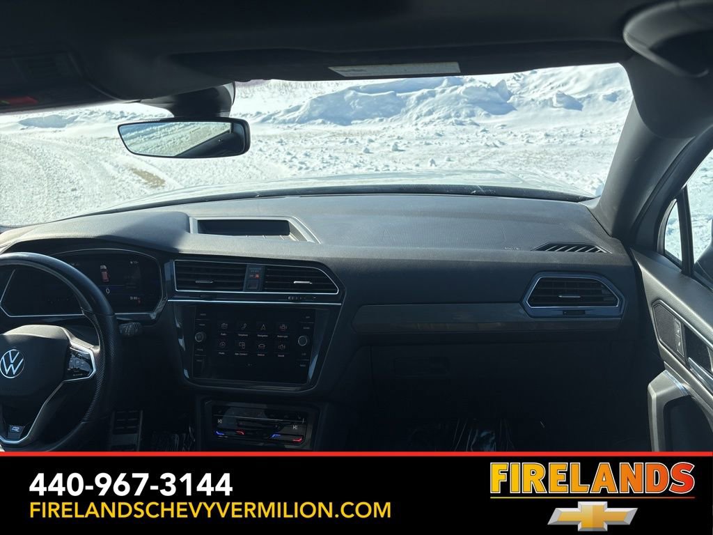 Used 2023 Volkswagen Tiguan SE R-Line image 36