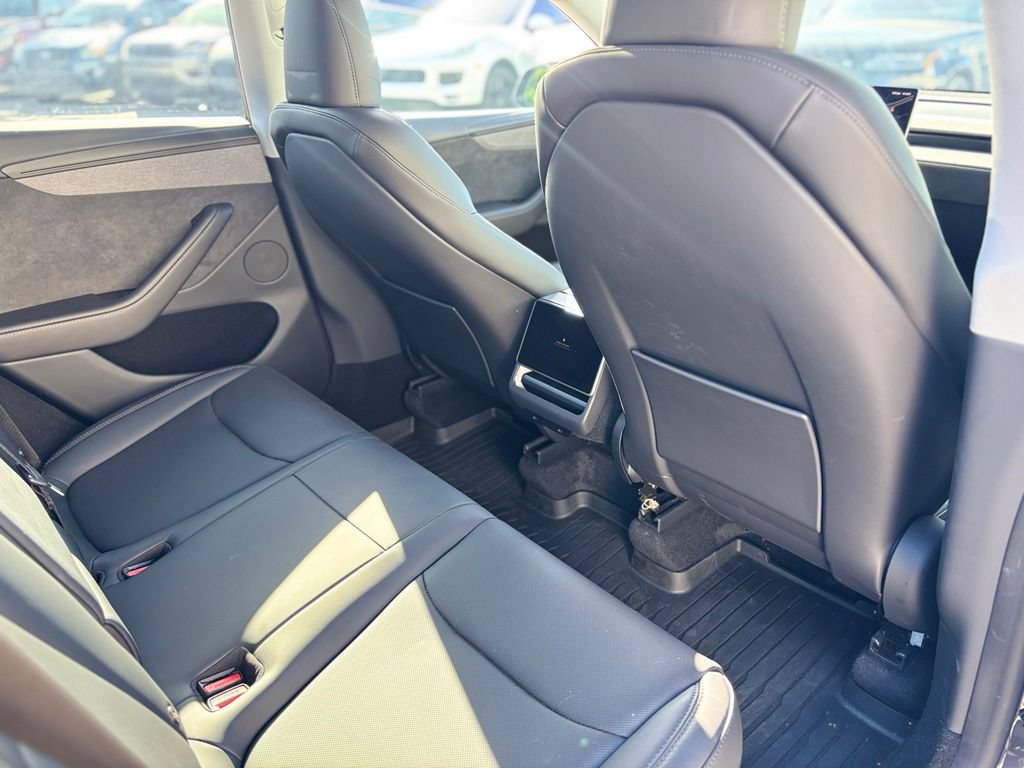 Used 2026 Tesla Model Y 2WD image 20