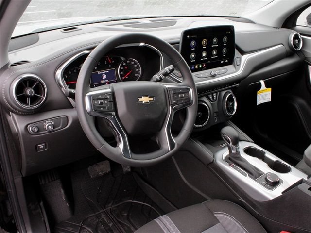 New 2025 Chevrolet Blazer LT w/ Convenience Package AWD/4WD image 15