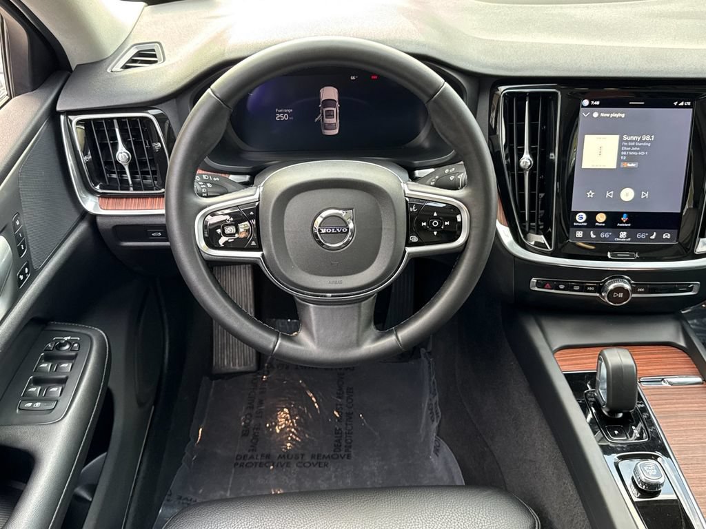 Certified 2024 Volvo S60 B5 Plus AWD/4WD image 13