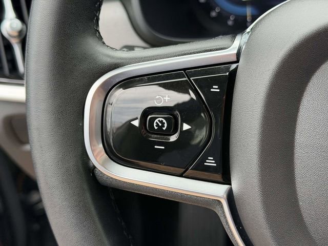 Used 2023 Volvo S90 B6 Plus w/ Protection Package Premier image 18