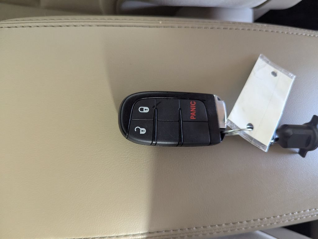 Used 2014 Jeep Grand Cherokee Laredo w/ Quick Order Package 23E RWD image 26
