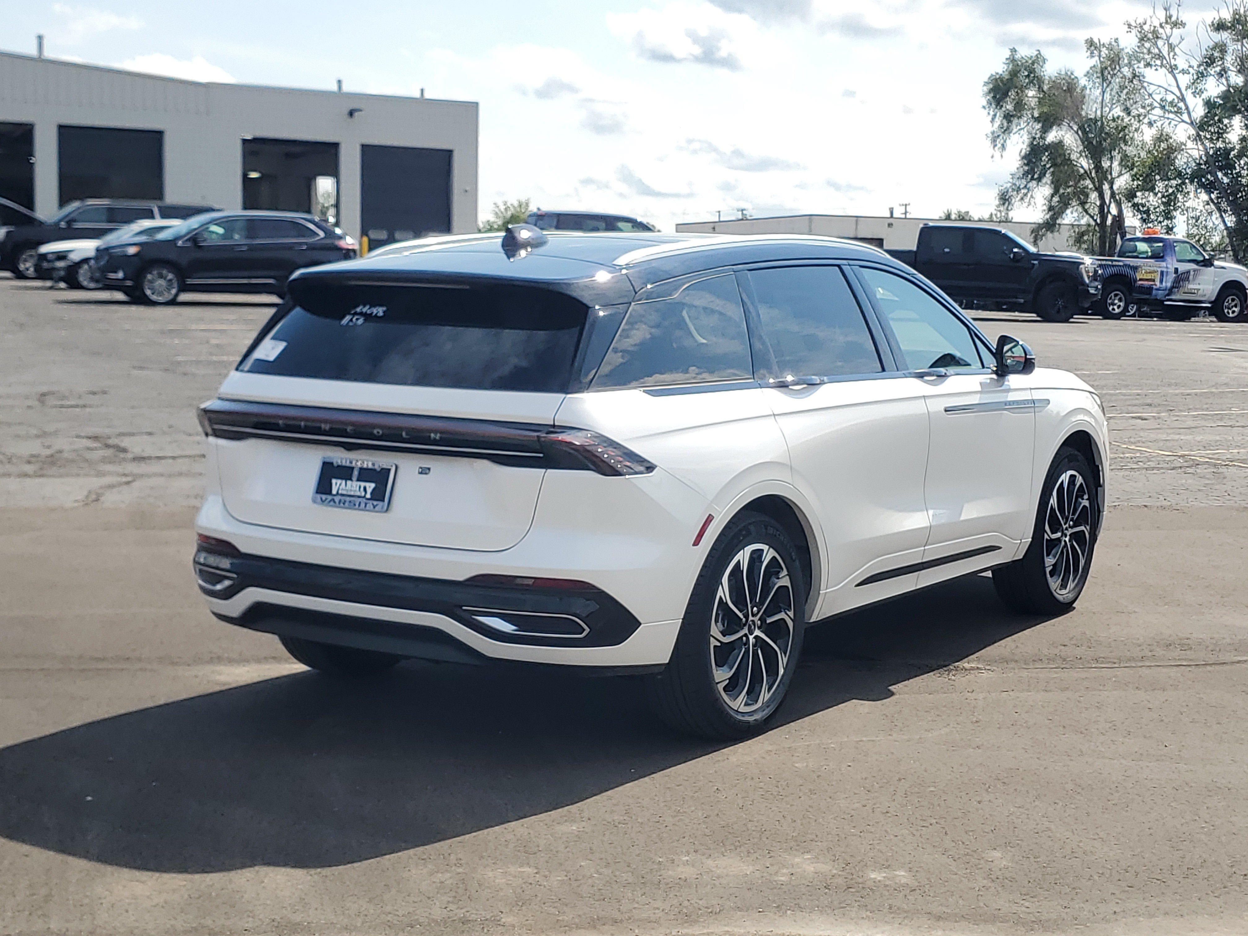 New 2026 Lincoln Nautilus Reserve AWD/4WD image 4