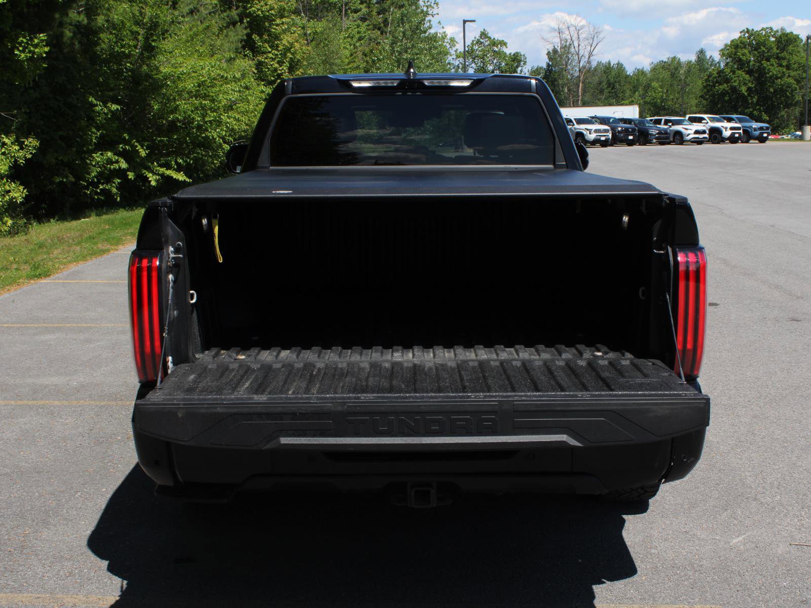 Used 2024 Toyota Tundra Platinum AWD/4WD image 7