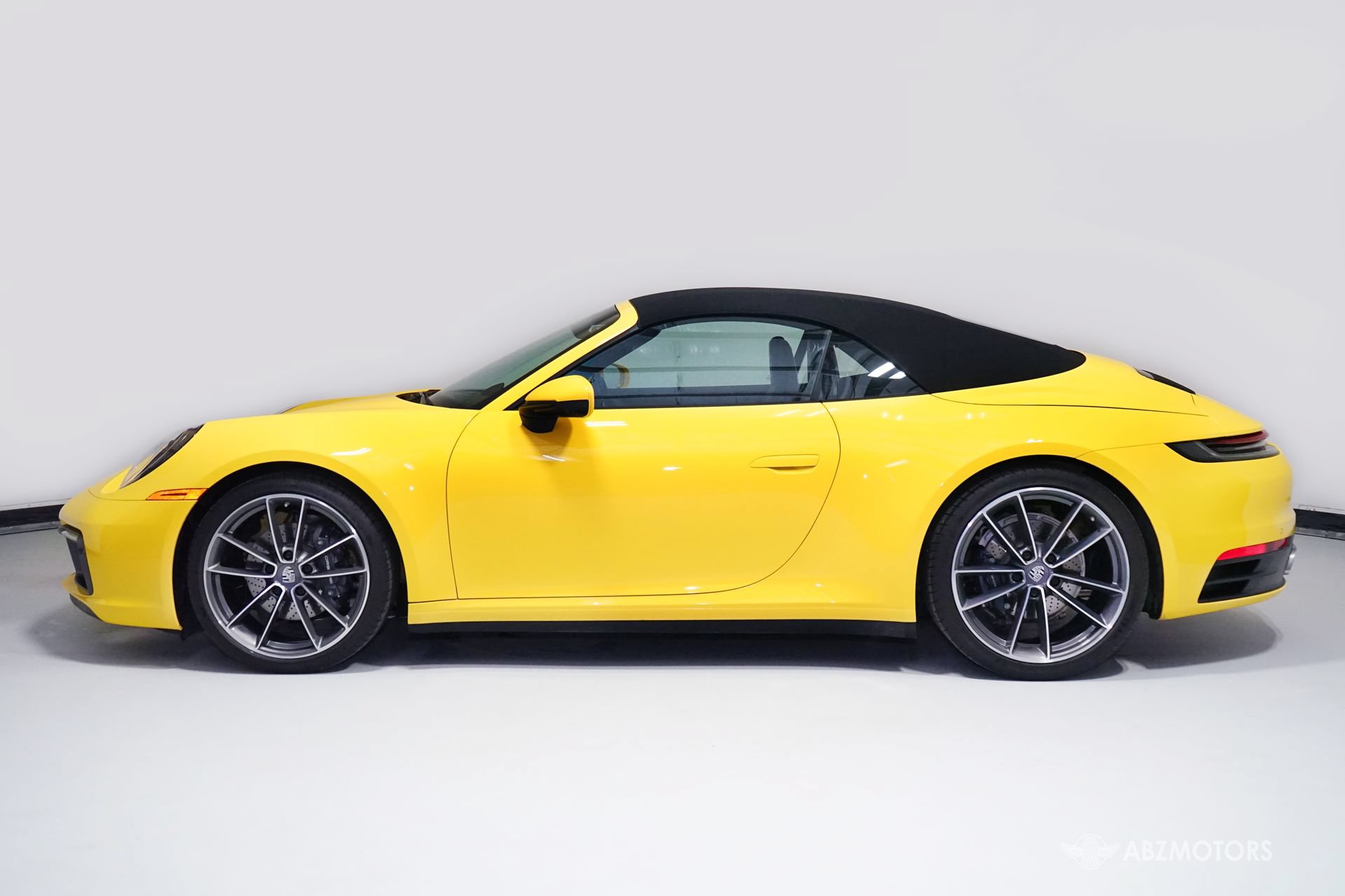 Used 2021 Porsche 911 Carrera RWD image 4