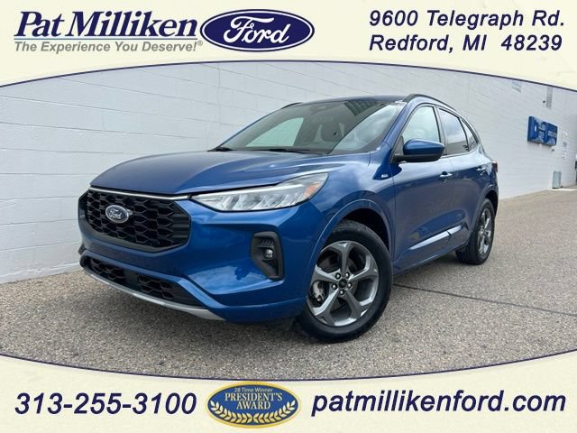 Certified 2023 Ford Escape ST-Line Select w/ Class II Trailer Tow Package AWD/4WD image 1
