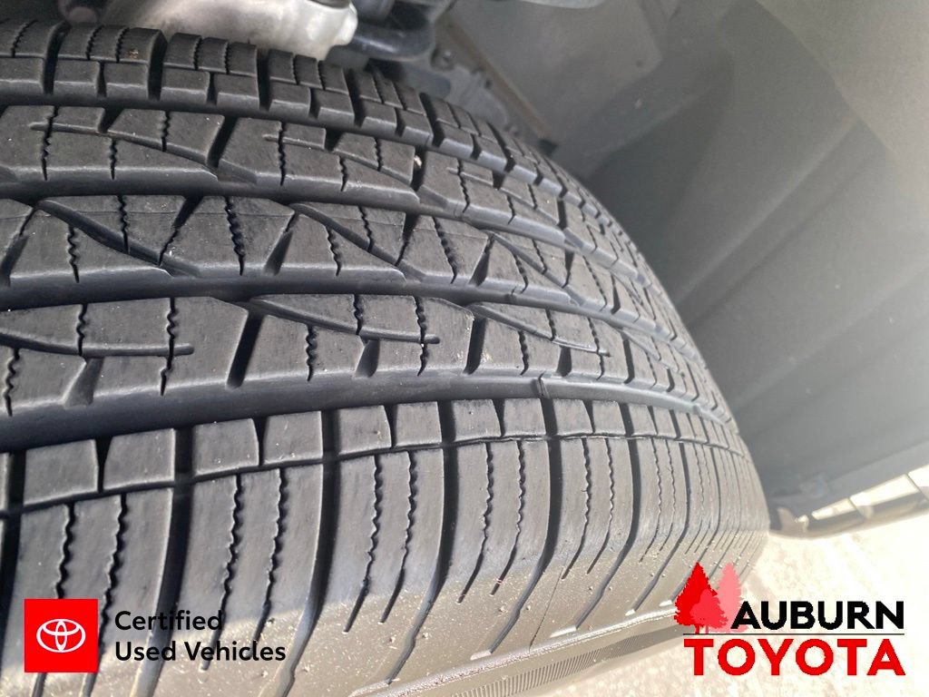 Certified 2024 Toyota Tacoma SR5 AWD/4WD image 16