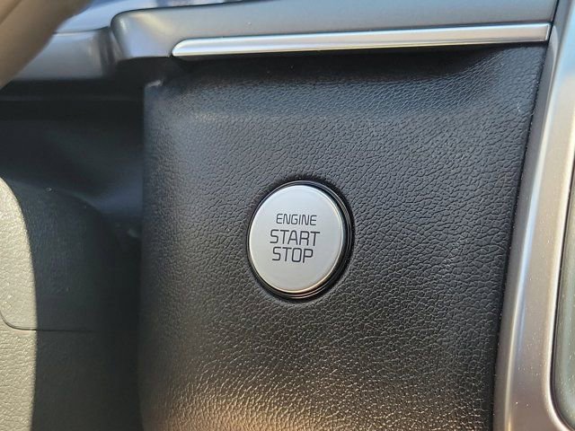 Used 2022 Kia Sorento S image 30