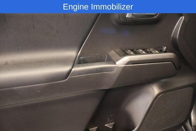 Used 2023 Toyota Tacoma TRD Sport w/ Black Out Package (TMS) image 10