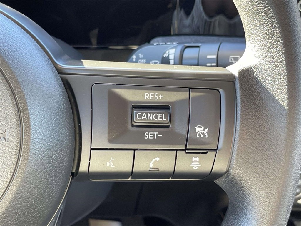 Certified 2025 Nissan Kicks SV image 19