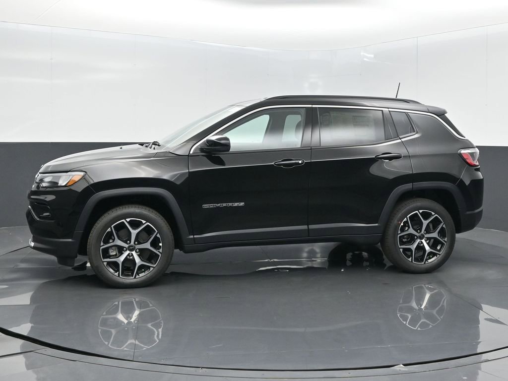 Used 2025 Jeep Compass Limited image 4