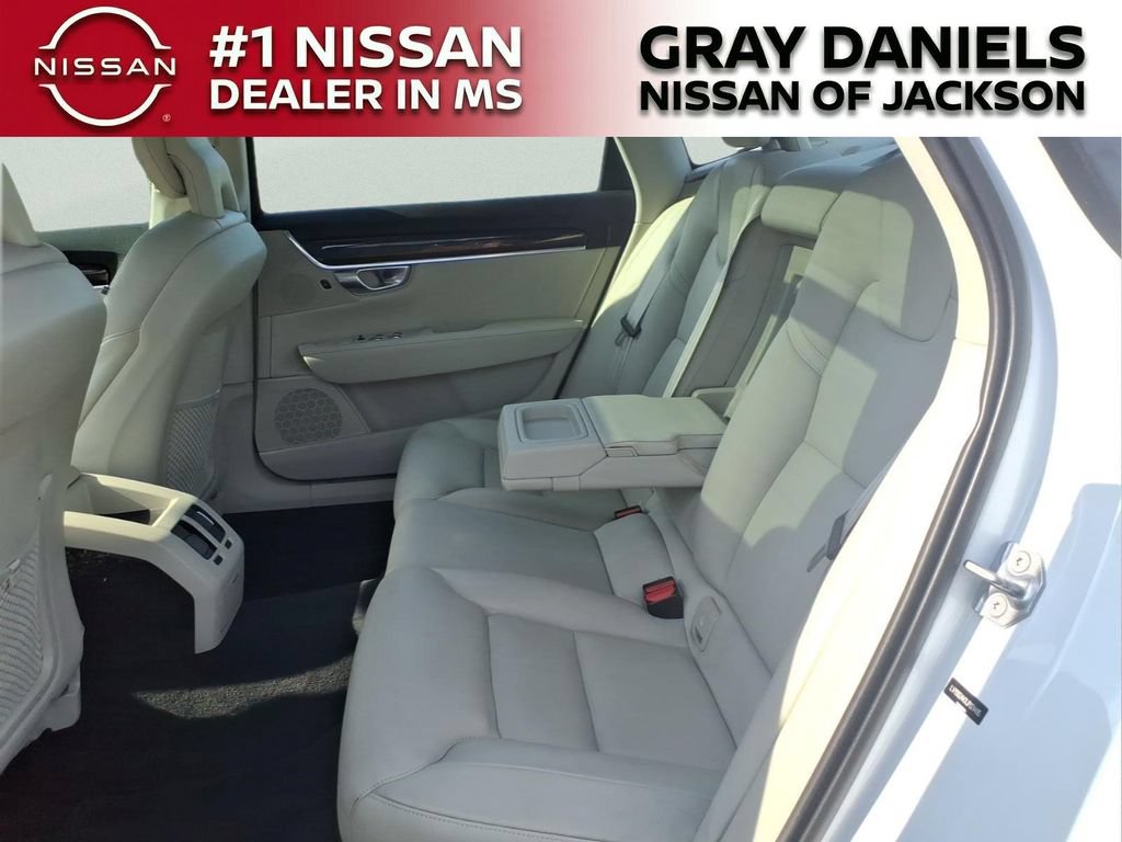 Used 2018 Volvo S90 T5 Momentum w/ Convenience Package FWD image 26