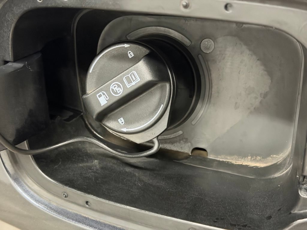 Used 2022 Kia Sorento S FWD image 16