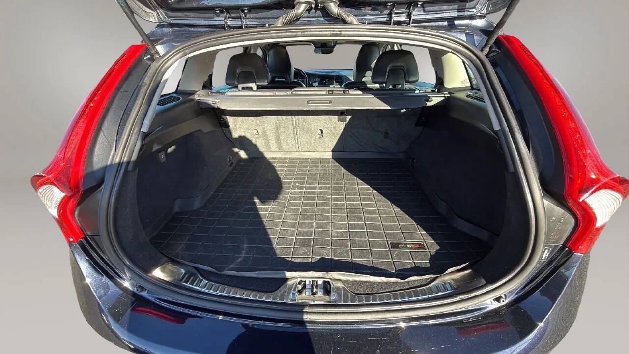 Used 2016 Volvo V60 T5 Platinum AWD/4WD image 13