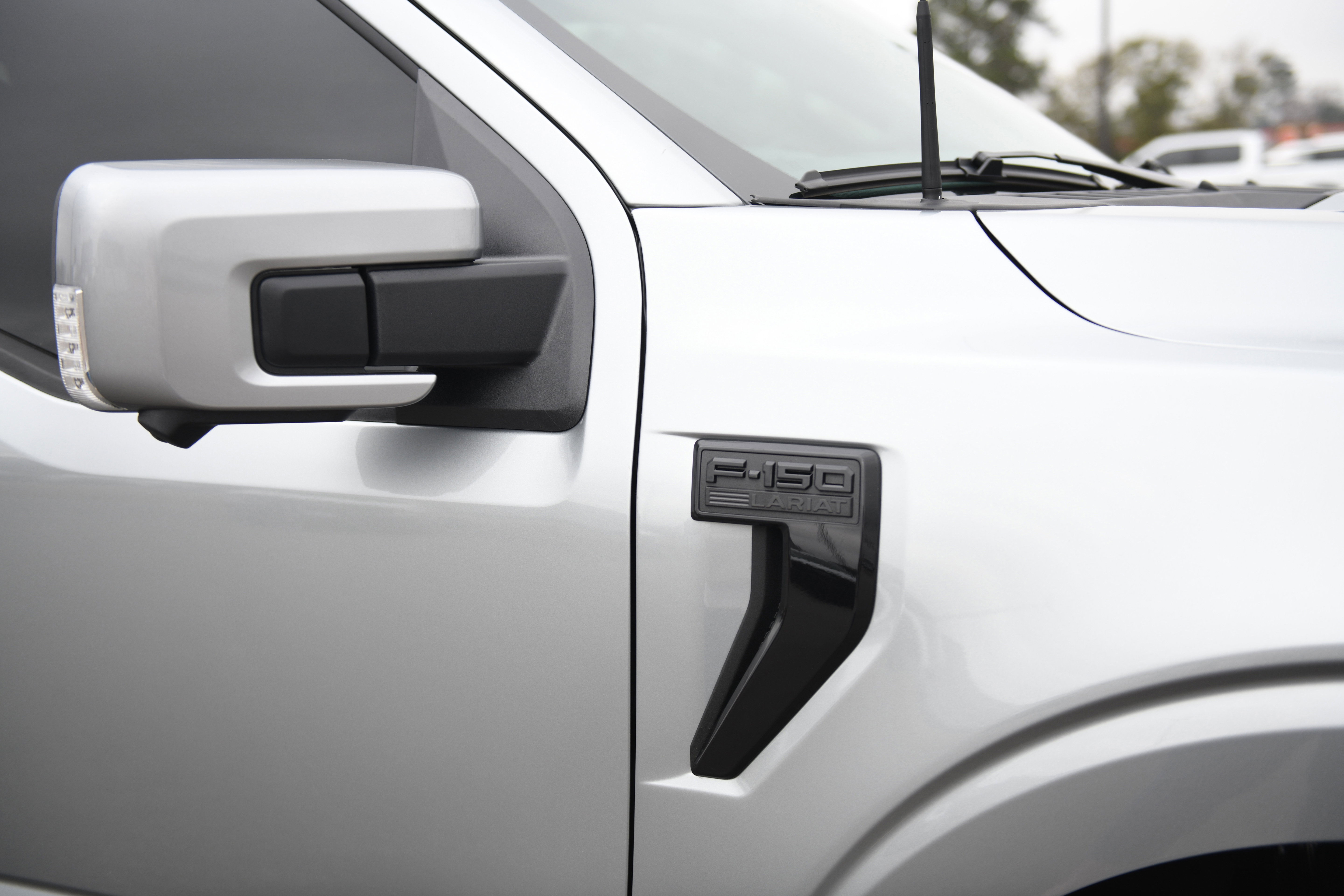 New 2026 Ford F150 Lariat w/ Equipment Group 501A Mid image 6