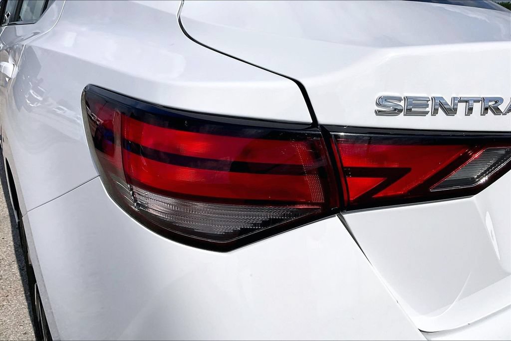 Used 2024 Nissan Sentra SV FWD image 20