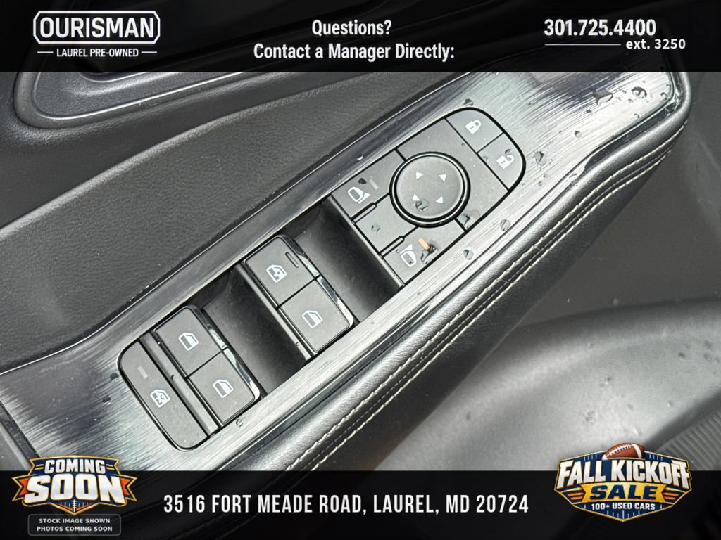 Used 2025 Nissan Rogue SV AWD/4WD image 8