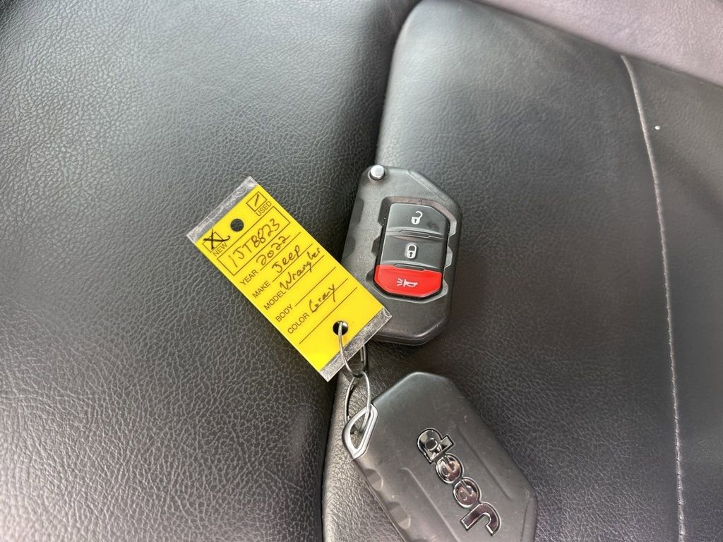 Used 2022 Jeep Wrangler Unlimited Sahara w/ Safety Group image 33