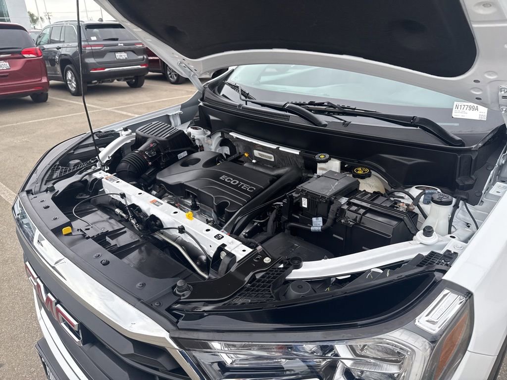 Used 2022 GMC Terrain SLE image 27