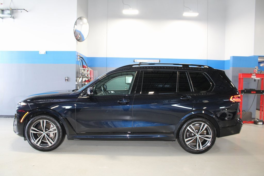 Used 2024 BMW X7 xDrive40i w/ M Sport Package image 18
