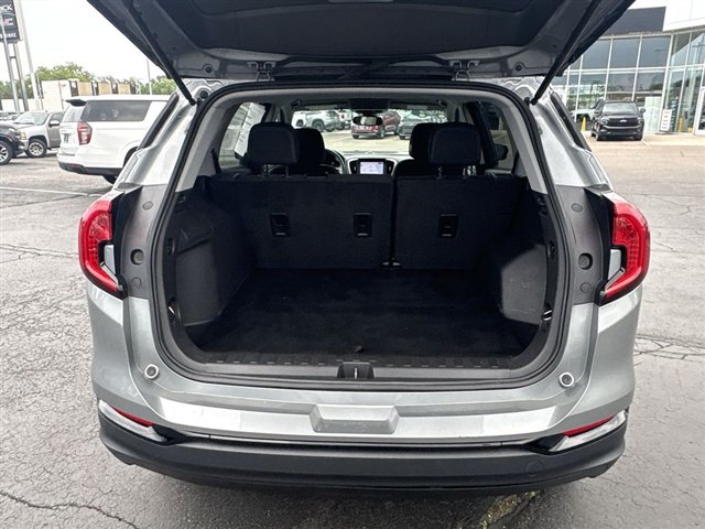 Certified 2023 GMC Terrain SLE w/ Driver Convenience Package AWD/4WD image 24