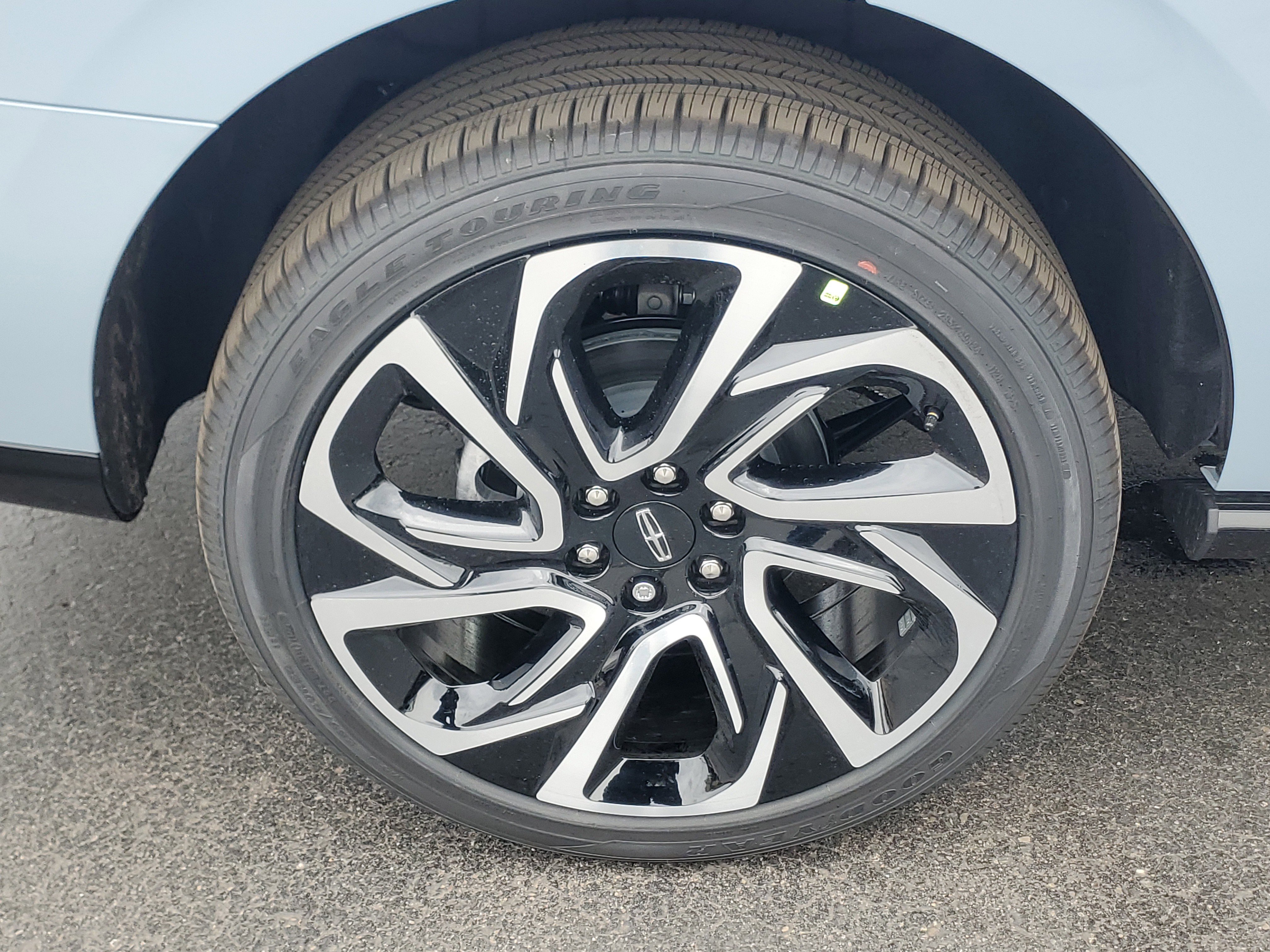 New 2026 Lincoln Navigator Reserve AWD/4WD image 5