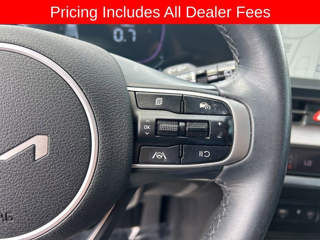 Used 2024 Kia Sportage EX FWD image 8