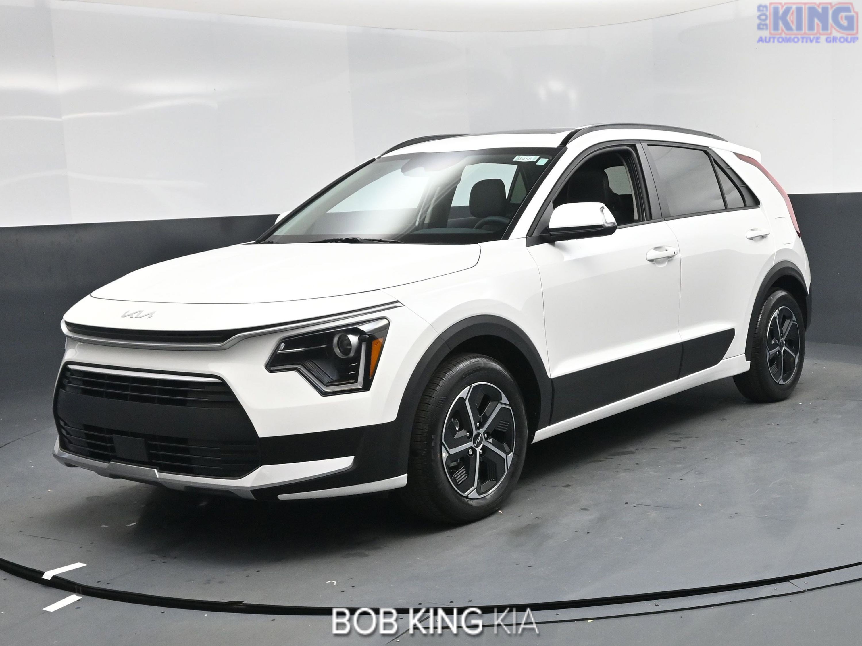 New 2026 Kia Niro EX image 1